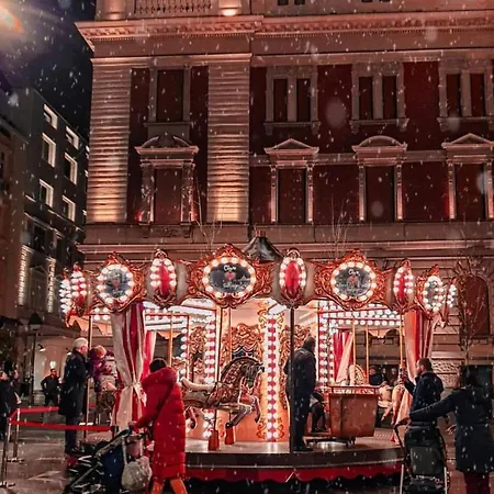 Knez Mihailova, *